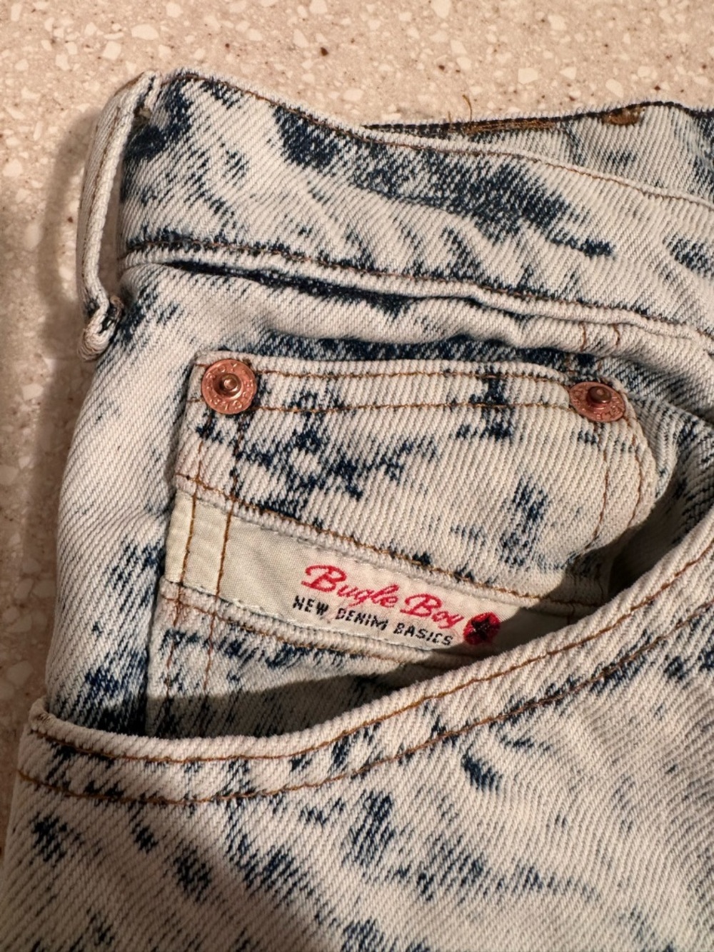 Bugle Boy Men’s Acid Wash Jeans  
32x34 - Picture 2 of 14